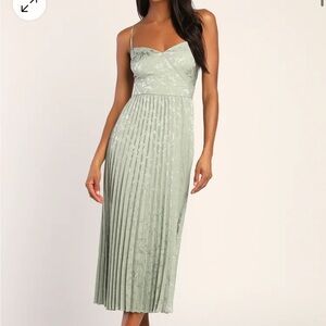 Lulu's Regal Romance Sage Floral Jacquard Pleated Satin Midi Dress